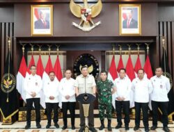 Menteri Pertahanan Sjafrie Sjamsoeddin Laksanakan Entry Briefing Kemenko Polkam