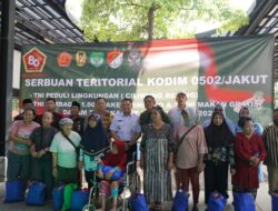 Rayakan HUT TNI Ke-80, Dandim 0502 Jakarta Utara Bagikan 1000 Paket Sembako dan 1000 Paket Makan Gratis