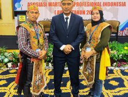 Pakaian Adat Kalimantan Tampil Memukau di Rapimnas AWPI