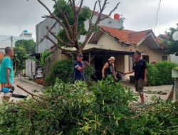 Semangat Gotong Royong Warga Perumahan Bappenas Wujud Cinta Kebersihan