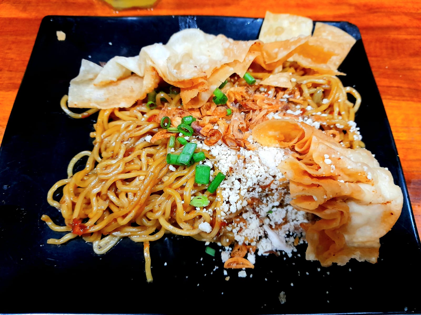 Mie Gacoan, berbagai level rasa pedasnya. 
