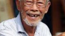 Sosok Pramoedya Ananta Toer,  Penulis yang Berkali-kali Dibungkam,  tapi Tulisannya tak Pernah Benar – benar Terbungkam