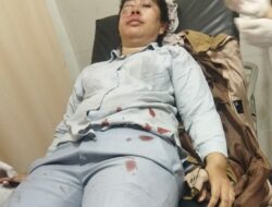 Ibu dan Anak Jatuh di Bawah Perlintasan Skywalk Bogor, Luka Parah Akibat Jalan Berlubang