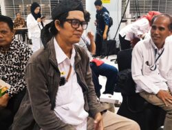 Tampil Dadakan, Dudung Gondrong Sukses Mengocok Perut Penonton di ITC Cempaka Mas