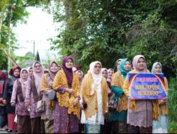 Nagari Situmbuk Tampil Memukau di Pembukaan Festival Minangkabau 2026, Angkat Tradisi “Manjapuik Sumando”
