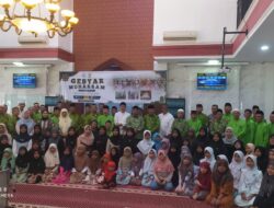 Tebar Bahagia di Bulan Muharram, Masjid Al Anshor Santuni 250 Anak Yatim-piatu