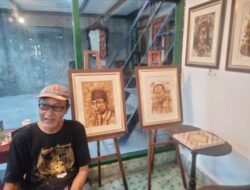 Rudi Winarso: Dari Lukisan Ampas Kopi hingga Becak Listrik Android, Seniman Jogja yang Dekonstruksi Sejarah