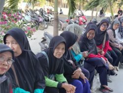 Selesai Senam Prolanis, Ibu- ibu Sabar Antri Cek Tensi di Puskesmas Paruga